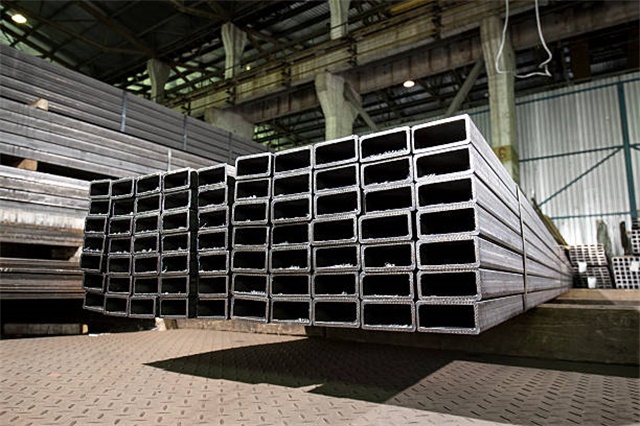 梓潼<font style='color:red'>无缝方矩管</font>尺寸一览表